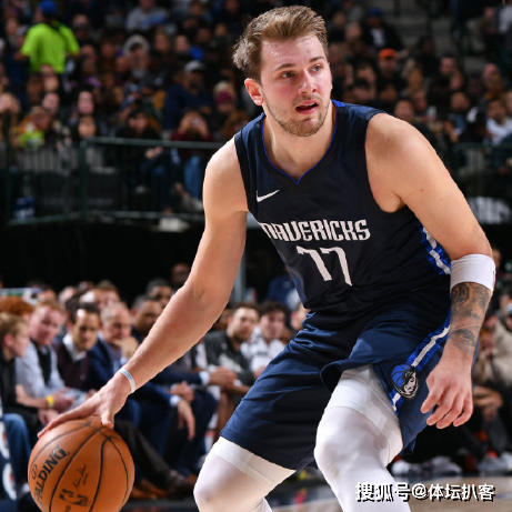 范迪克：遭遇连败令人不快，我们过于关注新球员，磨合需要时间