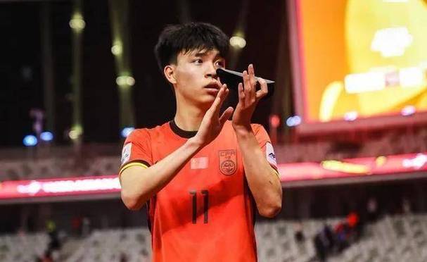 备战U23亚洲杯！U22国足名单：王钰栋领衔！蒯纪闻、拜合拉木在列