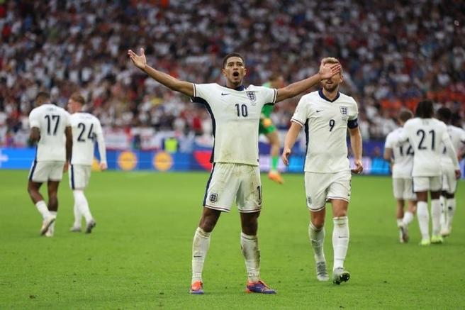 英格兰U21队名单：小贝林厄姆、恩瓦内里、吉滕斯、刘易斯在列