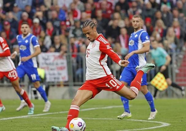 土超也没踢明白😵萨内连场替补近9场1球 身价剩2500万年薪900万