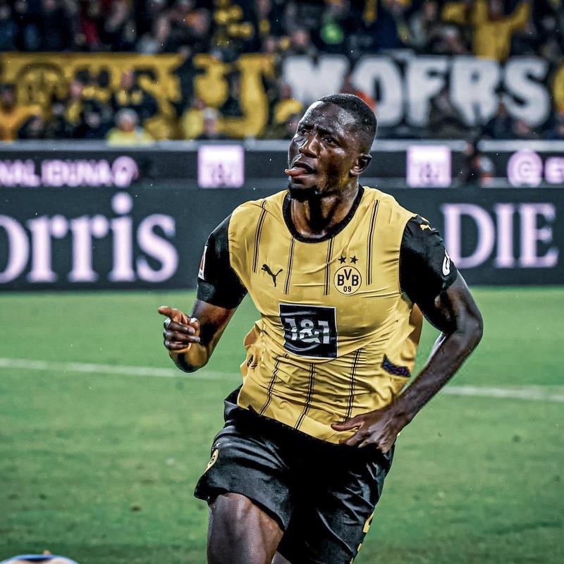 图片报：巴萨有意多特前锋吉拉西，球员解约金降至6500万欧