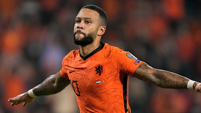 点射双响，加克波成为1978年后首位单场打进两粒点球的荷兰球员