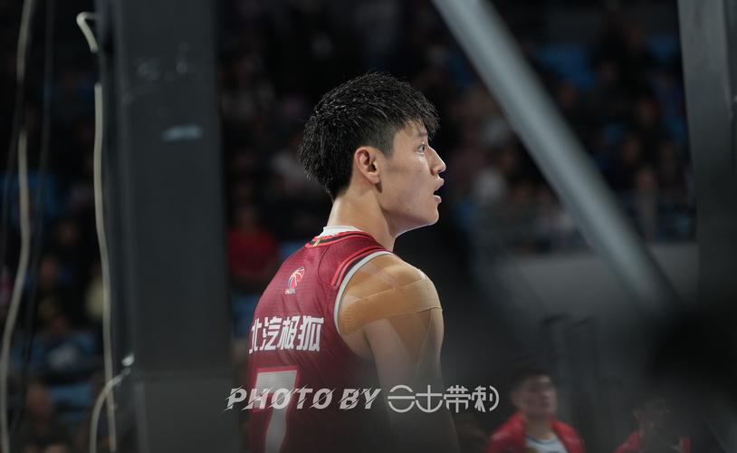 曾凡博谈篮网首秀：感觉很幸运 我做了我能做的 享受在场上的时光