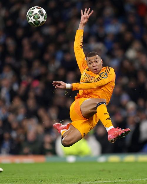 记者：姆巴佩已经痊愈，他将参加对阵赫塔费的比赛