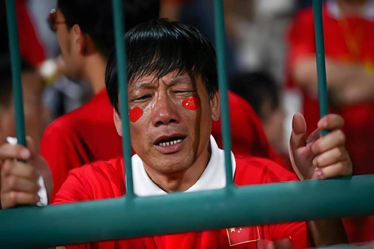 法比奥社媒:所有批评我们照单全收,足协杯决战我们继续同心同行