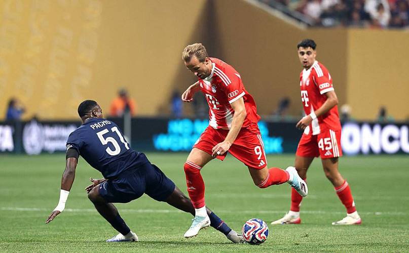 队报:杜埃右大腿严重撕裂,将缺阵数周时间,无缘出战拜仁