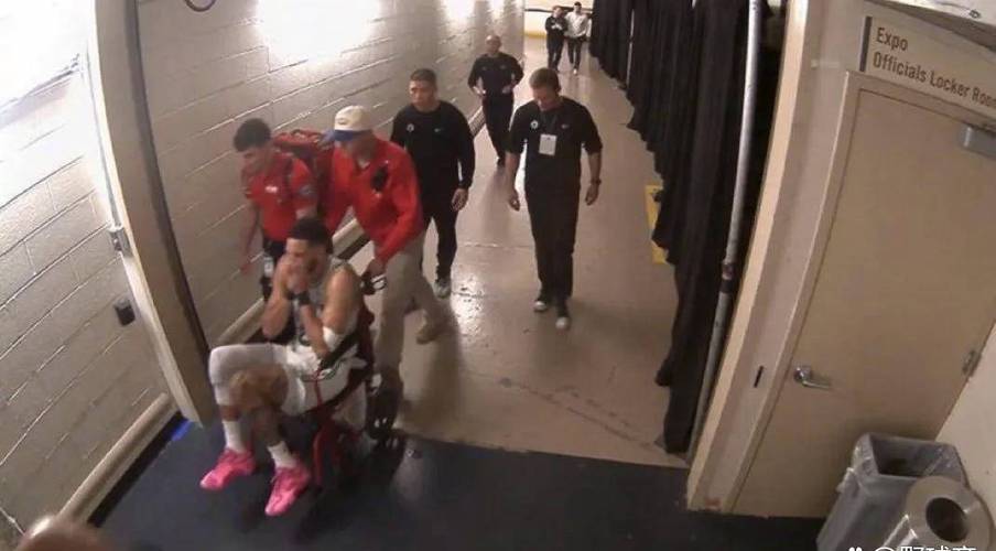 详细阅读:亚沙里社媒晒恢复训练照片:很高兴度过艰难时期后重返球场 亚沙里社媒晒恢复训练照片:很高兴度过艰难时期后重返球场