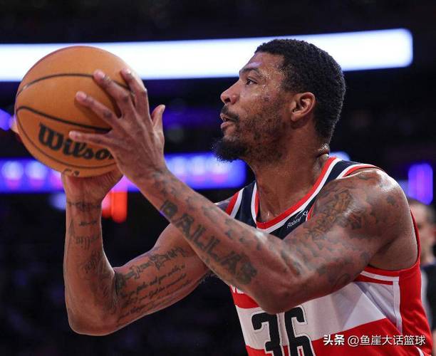 此前因伤连续缺阵两场！斯玛特：我今天很有可能出战