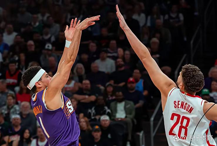 对阵爵士!伊戈达罗:和理查兹搭档会很棒 能冲抢篮板保持活跃度