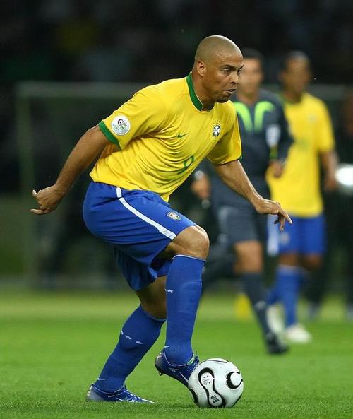 大罗:中国队2002年表现出色,有几名球员让我印象非常深刻