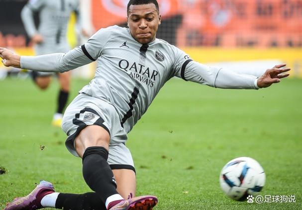 赫拉芬贝赫数据:2次射门进1球,4次拦截3次抢断,8.5分全场最高