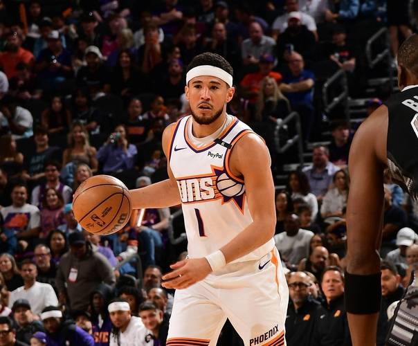 杀疯了!太阳首节37-17领先爵士20分 布克独得12分4板3助