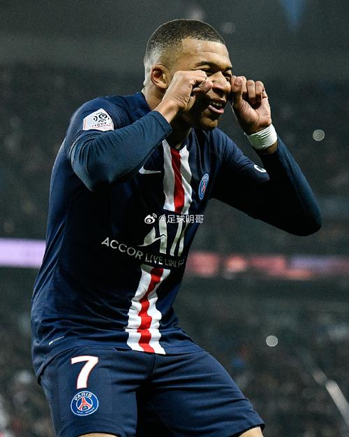 姆巴佩进球后的庆祝是献给一个11岁患病孩子,赛前就承诺这么做