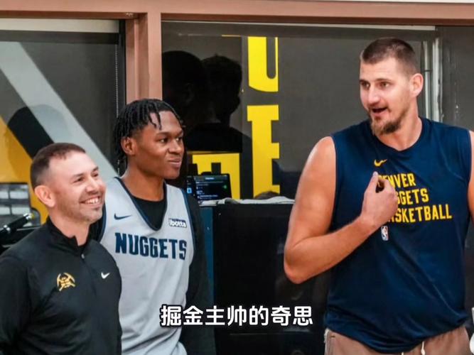 详细阅读:不满判罚!掘金主帅:我们也要学会从后面抱人 反正碰到球就争球 不满判罚!掘金主帅:我们也要学会从后面抱人 反正碰到球就争球