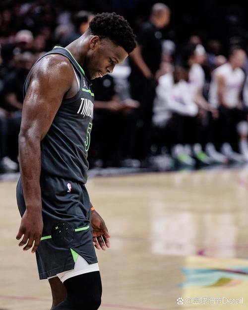 详细阅读:打通经脉?拉拉维亚:感谢安东尼-爱德华兹让那段视频在网络爆火 打通经脉?拉拉维亚:感谢安东尼-爱德华兹让那段视频在网络爆火