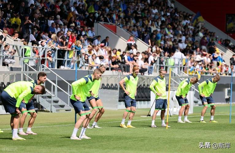 世欧预D组：法国6轮不败16分居首，乌克兰末轮胜冰岛锁定第2