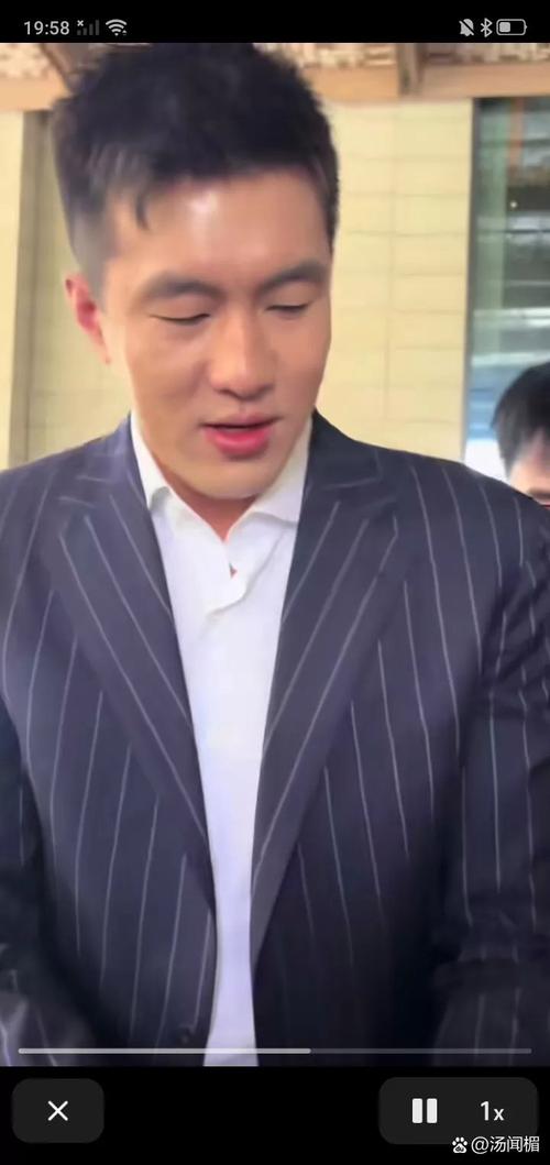 媒体人：郭艾伦负重深蹲成绩20个 满分