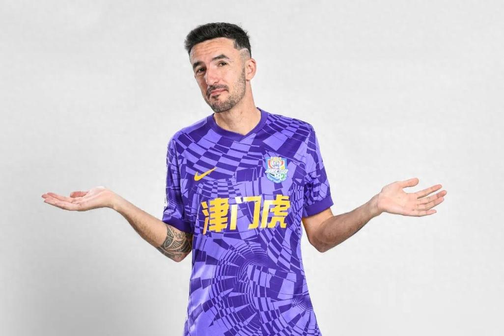 阿代米告别津门虎：在这里有了家的感觉，很多美好时光将永存于心