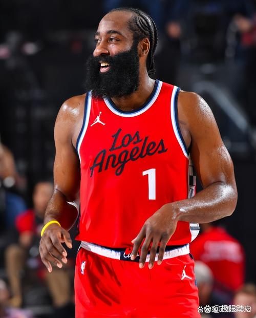 哈登本场比赛19罚17中 都创造了本赛季单场新高&此前是15中14