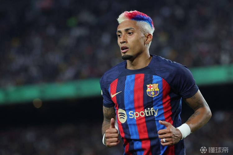 阿斯:拉菲尼亚主导了巴萨的进攻,他是球队扭转局势的关键人物