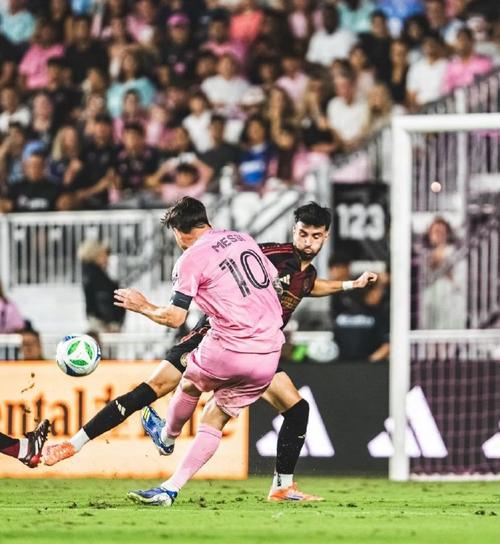 十一年后再对决！14年世界杯决赛27岁梅西PK24岁穆勒，格策制胜